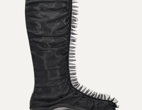 UGG CS Ruffle Boot Tall